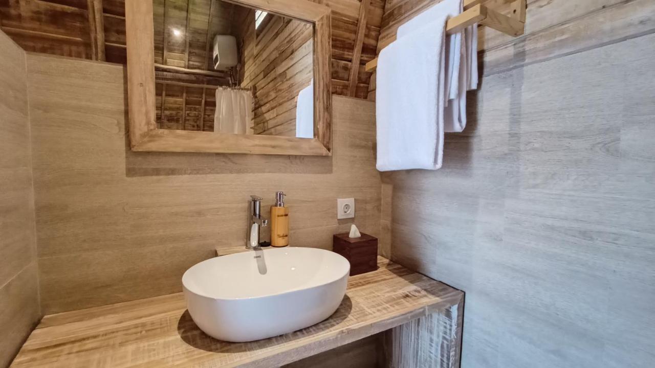 Tanhana Villa Canggu ภายนอก รูปภาพ