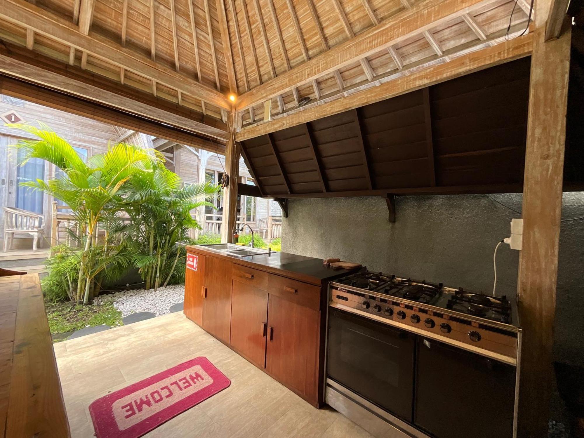 Tanhana Villa Canggu ภายนอก รูปภาพ